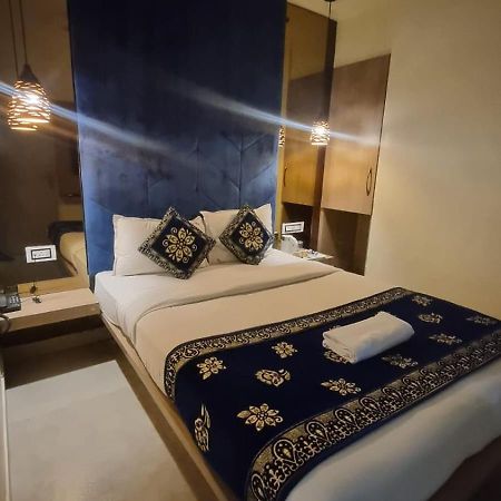 Beachfront Resort 卡兰古特 外观 照片