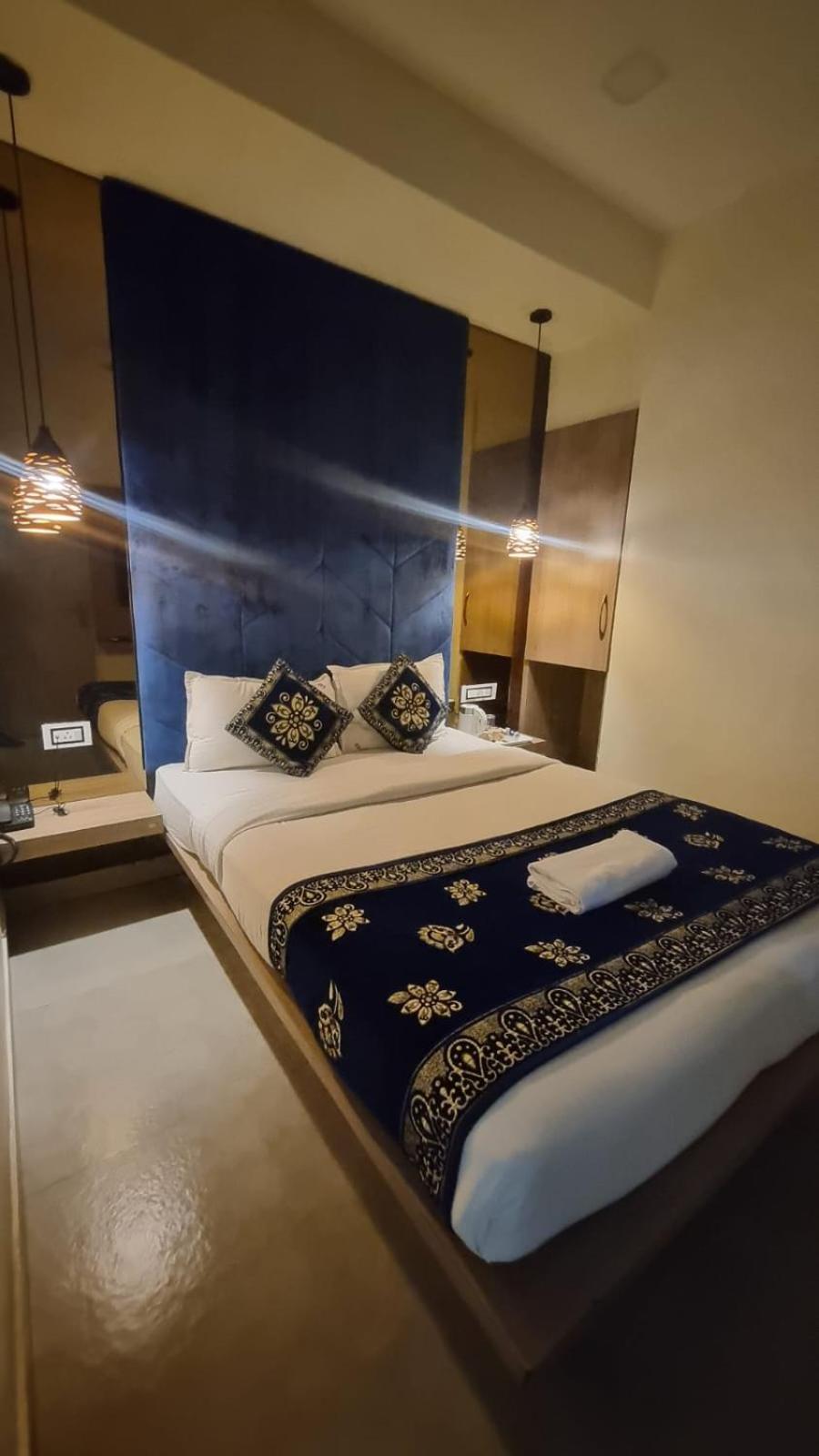 Beachfront Resort 卡兰古特 外观 照片