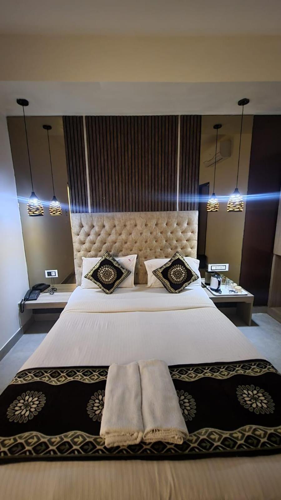 Beachfront Resort 卡兰古特 外观 照片